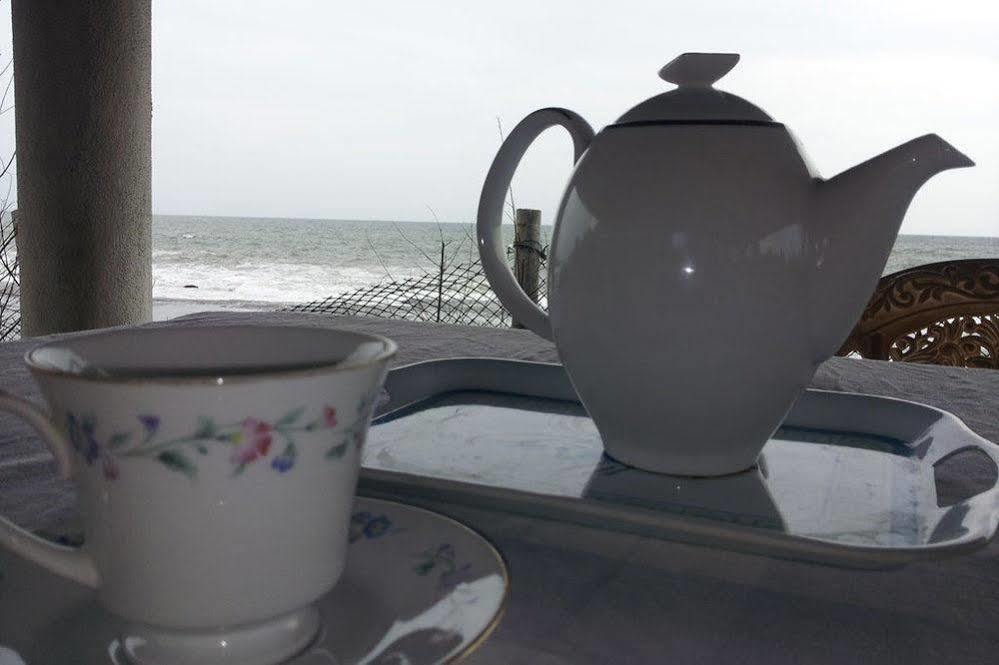 Beach House 尼甘布 外观 照片