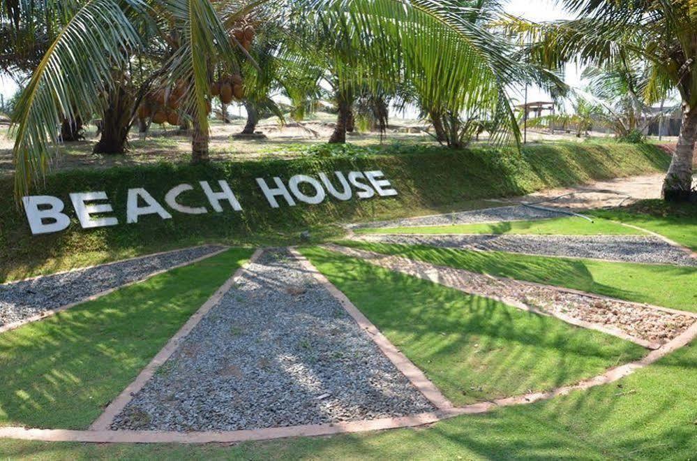 Beach House 尼甘布 外观 照片